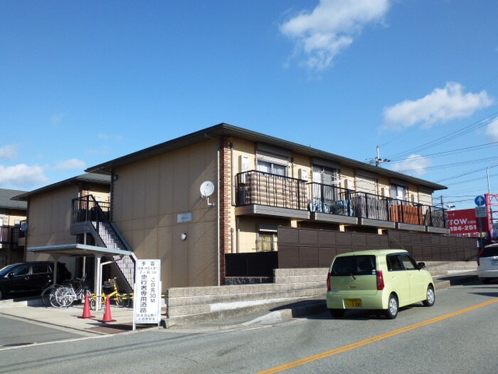 フェリ－チェヒルＣ棟の物件外観写真