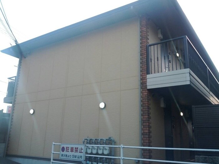 フェリ－チェヒルＣ棟の物件外観写真