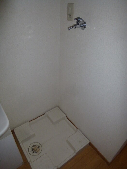 フェリ－チェヒルＣ棟の物件内観写真