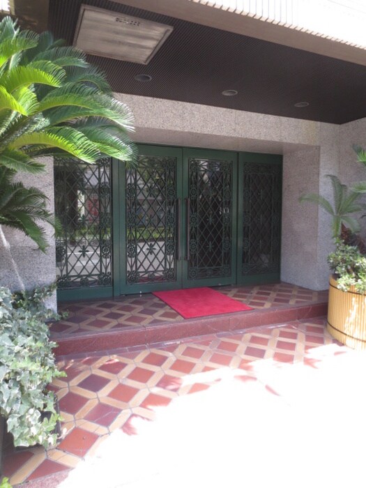 フロイデン 北大路の物件外観写真