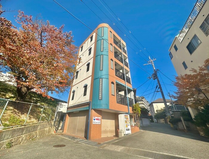 アムール親王塚の物件外観写真