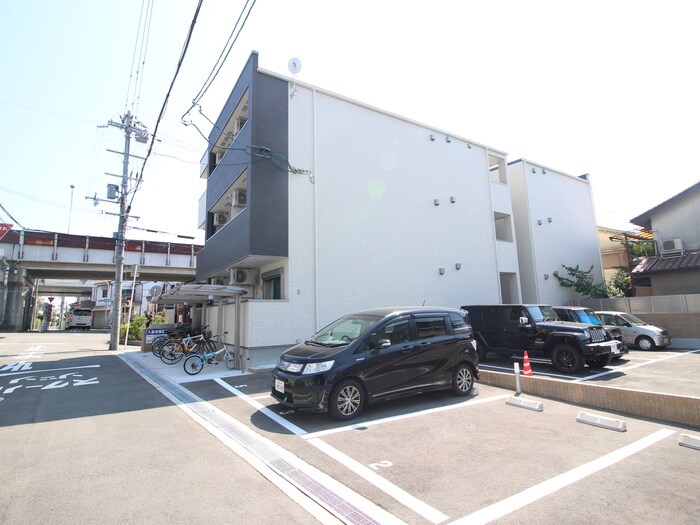 ジュネス服部南の物件外観写真