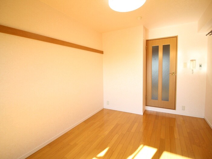 リュミエ－ル森南の物件内観写真