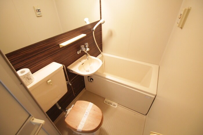 グリーンライフ西宿の物件内観写真