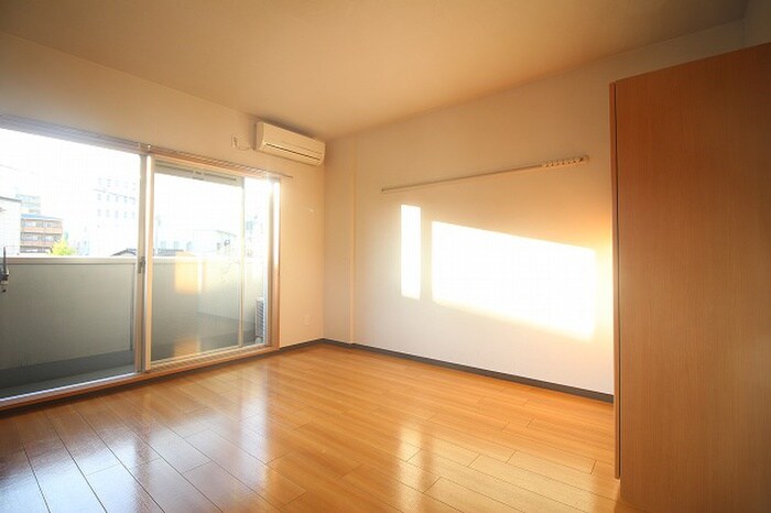 Ｐｅａｃｅｆｕｌ朱雀の物件内観写真