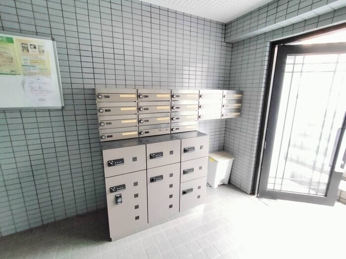 メゾン　マロニエの物件外観写真