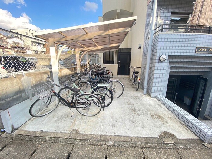 メゾン　マロニエの物件外観写真