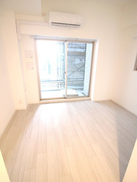 ｴｽﾘｰﾄﾞﾚｼﾞﾃﾞﾝｽ新大阪ﾌﾟﾗｲﾑの物件内観写真