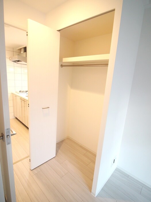 ｴｽﾘｰﾄﾞﾚｼﾞﾃﾞﾝｽ新大阪ﾌﾟﾗｲﾑの物件内観写真