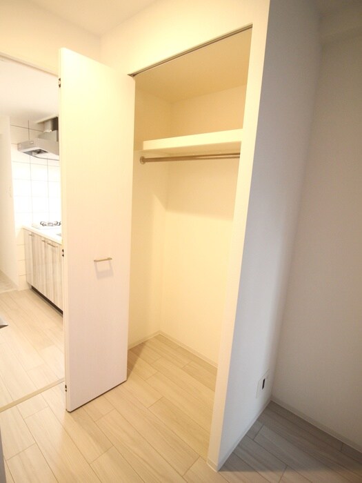 ｴｽﾘｰﾄﾞﾚｼﾞﾃﾞﾝｽ新大阪ﾌﾟﾗｲﾑの物件内観写真