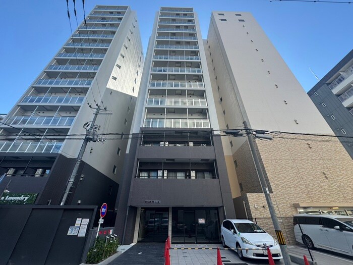 シロハイヌ尼崎中央の物件外観写真