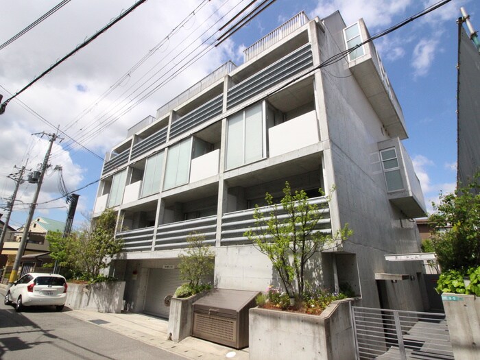 夙川フラットの物件外観写真