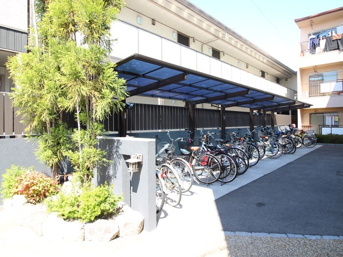 カスカードリヴィエールの物件外観写真