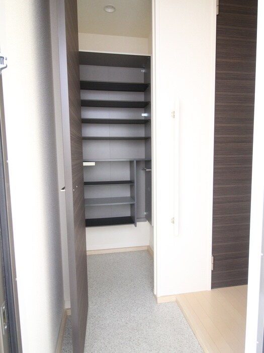 カスカードリヴィエールの物件内観写真