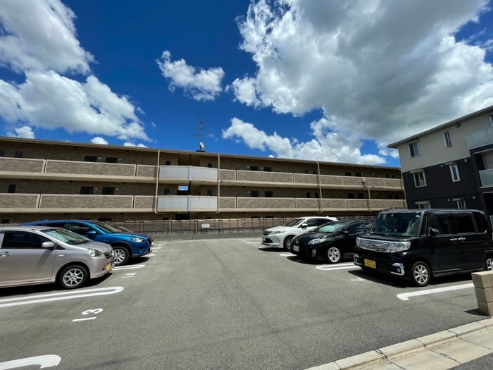 プレジール平安の物件外観写真