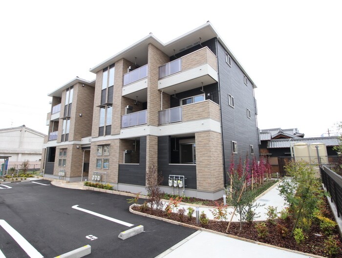 ミッテ　１号館の物件外観写真