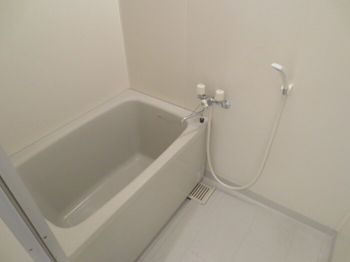 エステ－トⅡ番館の物件内観写真