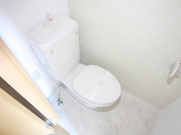 サンラック二条の物件内観写真