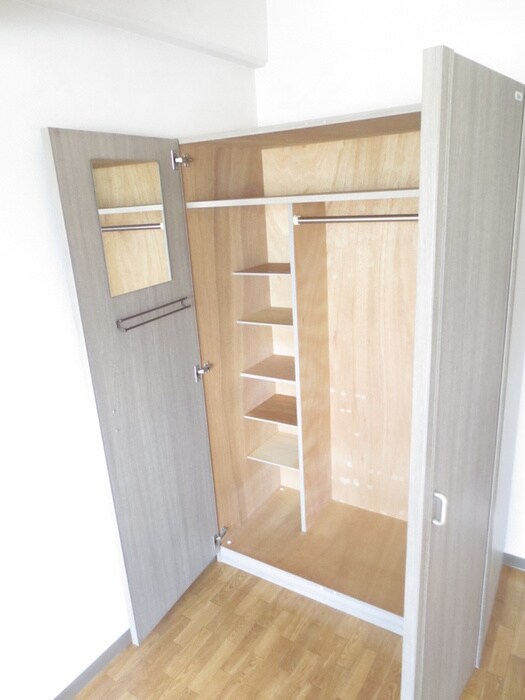 ｽﾁｭｰﾃﾞﾝﾄﾊﾟﾚｽ茨木の物件内観写真