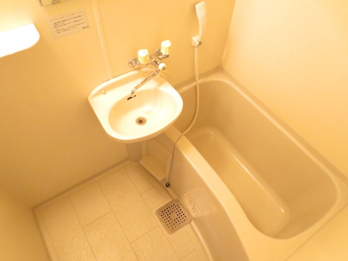 ｽﾁｭｰﾃﾞﾝﾄﾊﾟﾚｽ茨木の物件内観写真