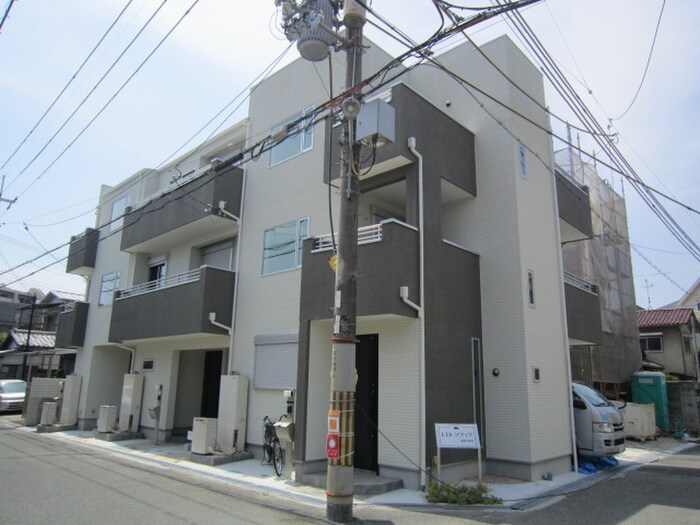 LISソフィア曽根西町の物件外観写真