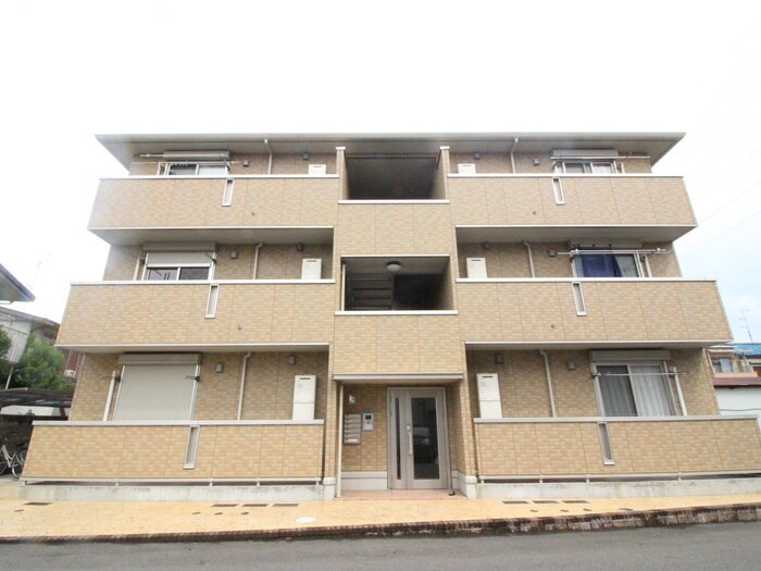 グラシアスの物件外観写真