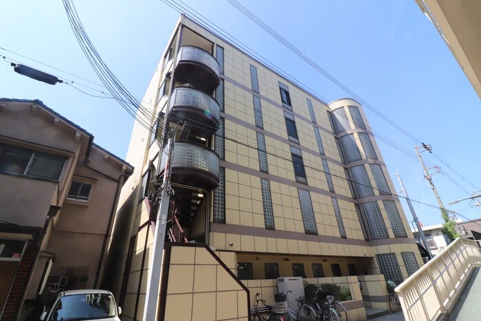 フレームコート43の物件外観写真