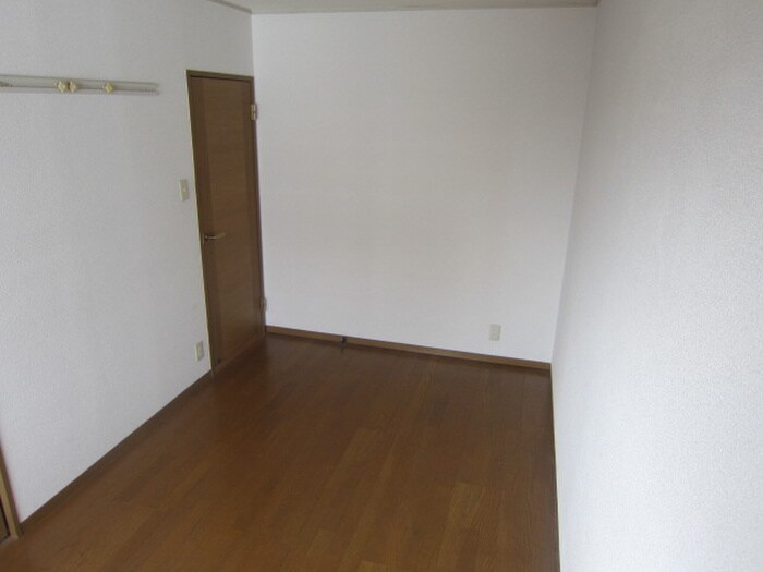 ハイツ藤原5の物件内観写真