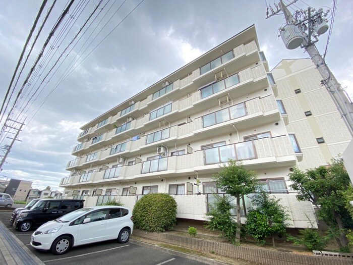 エバーグレイス森本の物件外観写真