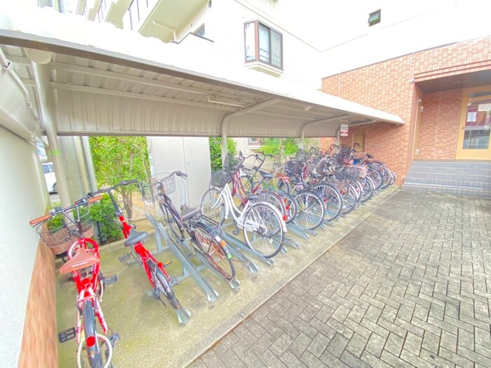 エバーグレイス森本の物件外観写真