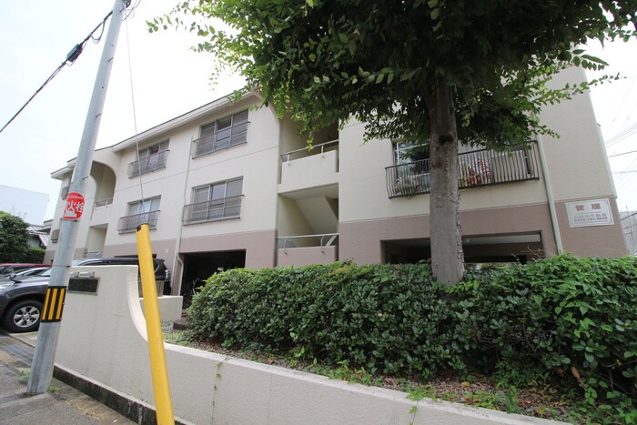 第一桜井ヒルサイドハイツＢ棟の物件外観写真