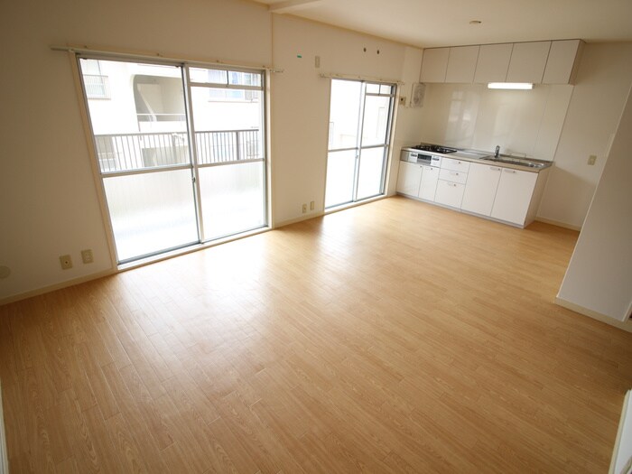 第一桜井ヒルサイドハイツＢ棟の物件内観写真