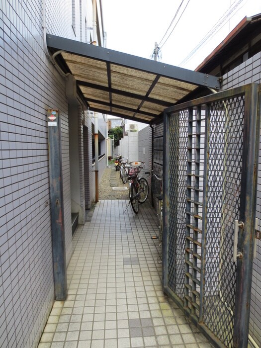 センチュリープラザの物件外観写真