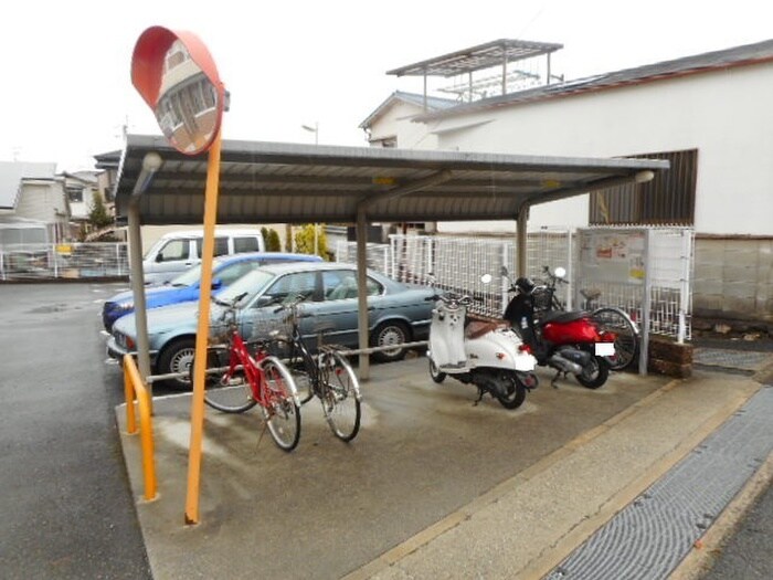 アプローズの物件外観写真