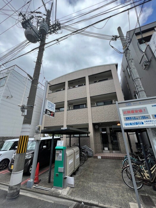 イ－ストアベニュ－の物件外観写真