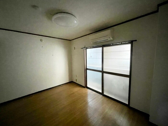 ナルディス尼崎の物件内観写真