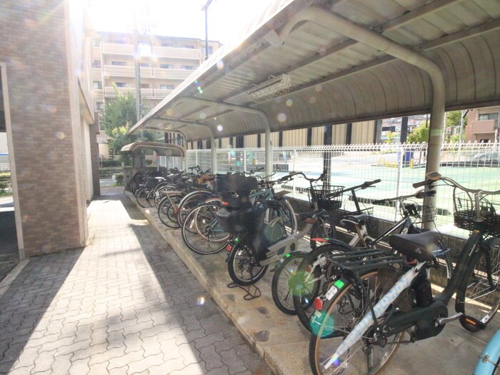 ＲＯＮＡ　ＨＹＡＴＴの物件外観写真