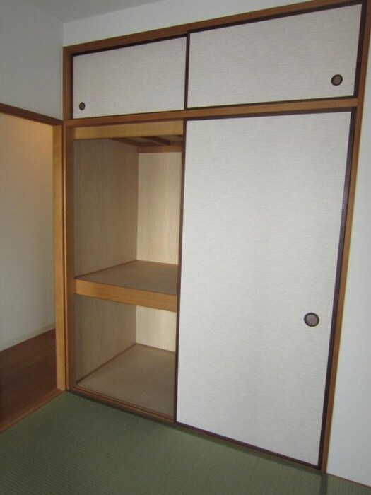 ＲＯＮＡ　ＨＹＡＴＴの物件内観写真