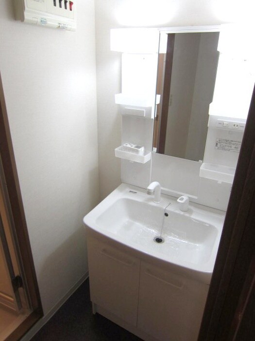 ＲＯＮＡ　ＨＹＡＴＴの物件内観写真