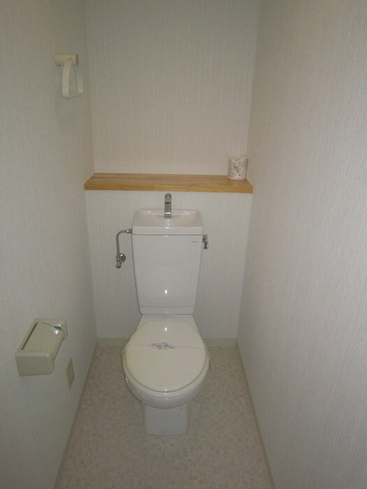 ＲＯＮＡ　ＨＹＡＴＴの物件内観写真