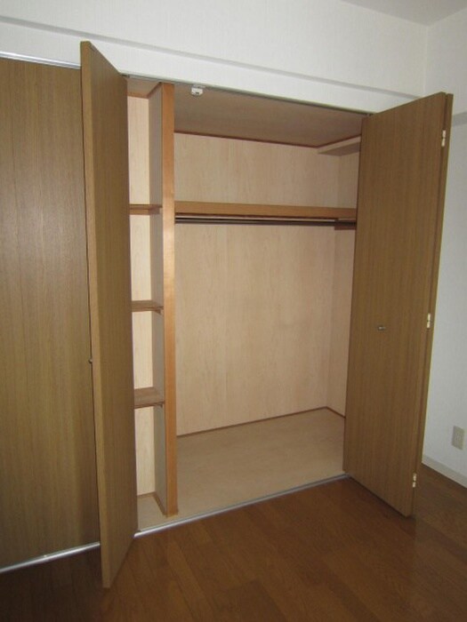 ＲＯＮＡ　ＨＹＡＴＴの物件内観写真