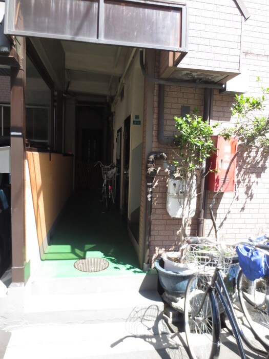 白梅ハウスの物件外観写真