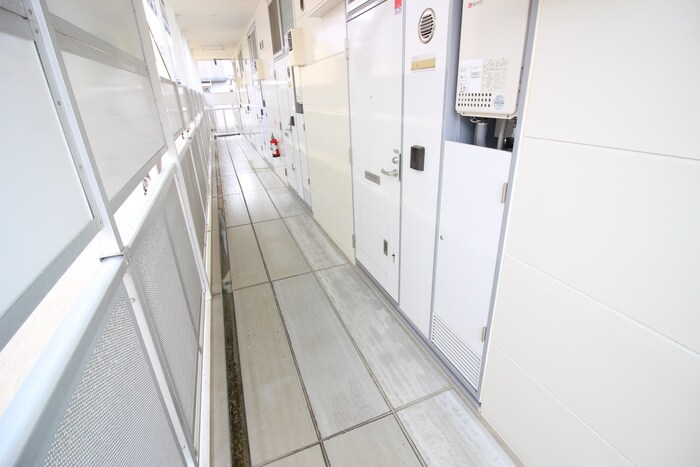 プレジール太秦の物件外観写真