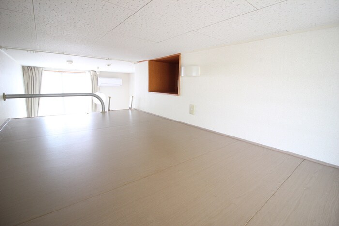 プレジール太秦の物件内観写真