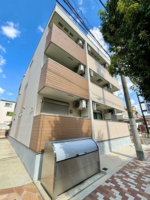 フジパレス長居公園の物件外観写真