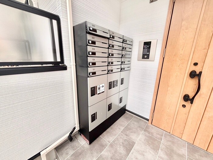 ＷｉｎｄＢｅｌｌ出口の物件外観写真