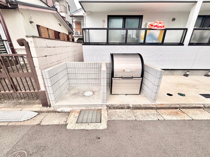 ＷｉｎｄＢｅｌｌ出口の物件外観写真