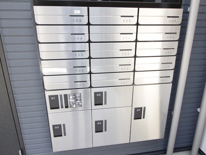 F asecia BONNYの物件外観写真