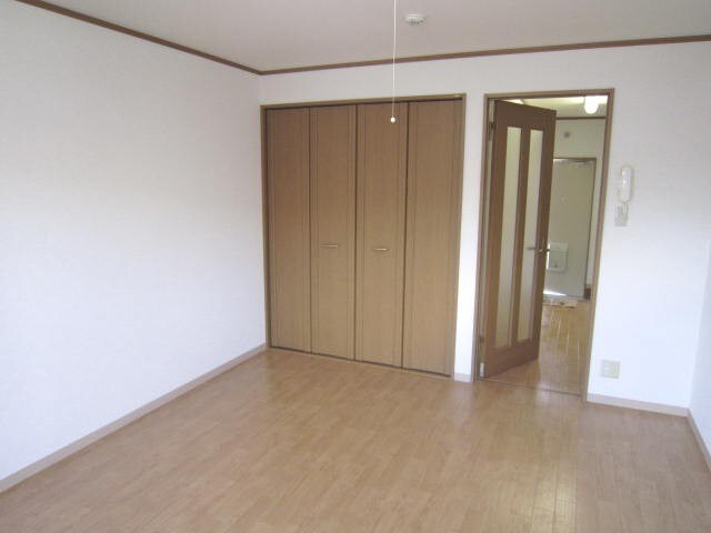 フローレスハタの物件内観写真