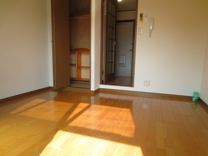 シャンブル南春日丘の物件内観写真